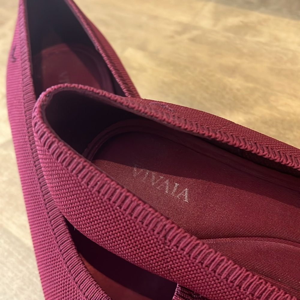 Vivaia Pointed-Toe Kitten Heel Scarlett Knit Upper Comfort Sz 41 EU (9.5 US) - Picture 5 of 7